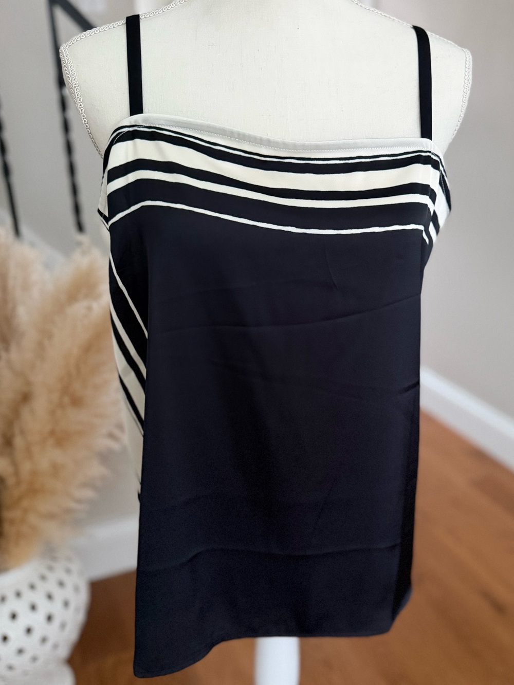Evereve Sara Stripe Satin Tank